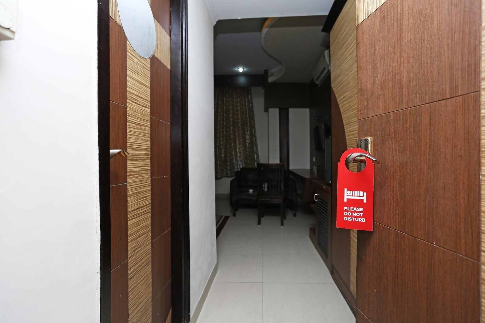 Hotel O Mukut Regency Ghaziabad Eksteriør bilde